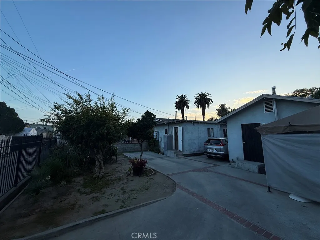 4020 Trinity, Los Angeles, California 90011 home-pic-13